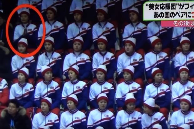 韓国人「日本メディア、北朝鮮応援団の一人が米国選手に拍手を送っているシーンをテレビで流してしまう」