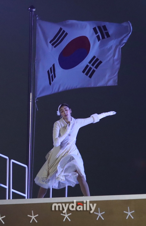 日本メディア「キム・ヨナ、誰もが納得した点火…世界が絶賛」　韓国人「本物の女王そのもの！」