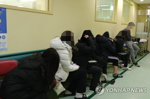 韓国人「平昌五輪警備員、集団食中毒の疑いで30人が病院に運ばれる」