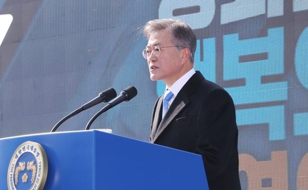 韓国人「日本激怒…文在寅、日本は慰安婦問題の加害者と強く批判」