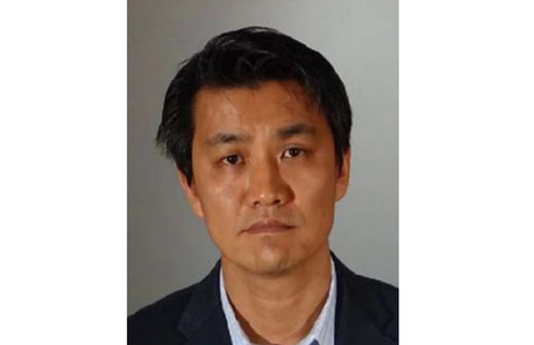 【米国】韓人（コリアン）の神学大学教授が性器露出容疑で逮捕される