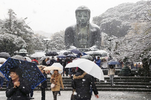 韓国人「日本、外国人訪問客「過剰観光」に住民の不満の高まる」