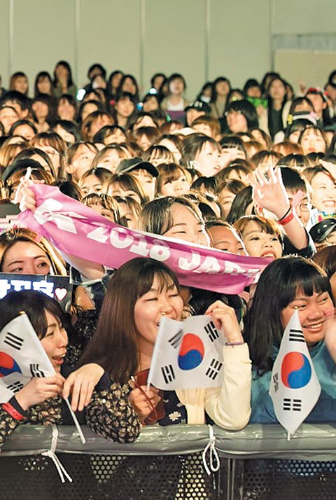 （画像）千葉で行われた韓流イベントに若い日本女性多く集まる