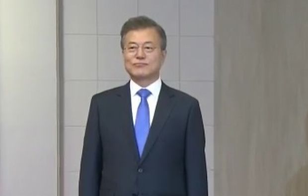 韓国人「文在寅が完全に金正恩の新任補佐官な件ｗｗｗｗｗｗ」