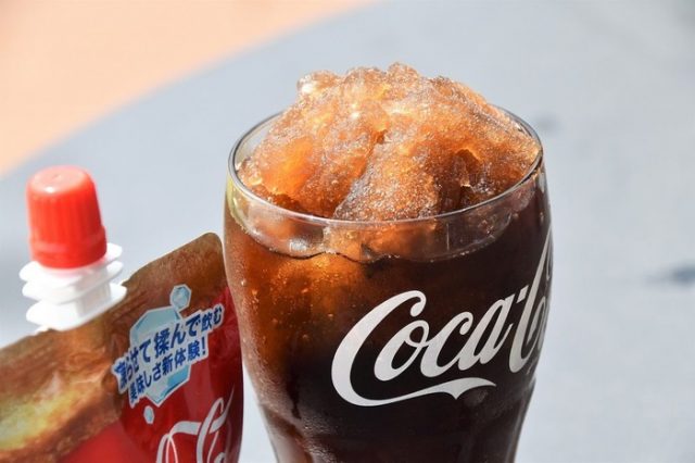 世界初！日本でフローズンタイプのコカ・コーラ発売(海外の反応
