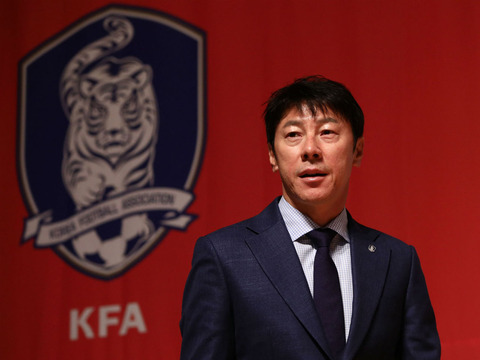 【サッカー】韓国代表監督が自国ファンに苦言「観戦に来ない人がW杯の時だけ批判」「日本は客席が80%ほど埋まる、韓国は15～20%」