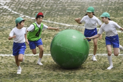 韓国人「体操服の中の下着の着用を禁止？日本の小学校教則議論」