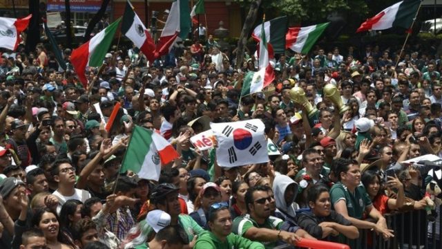 韓国大使館にメキシコのサッカーファンが押し寄せる（海外の反応）