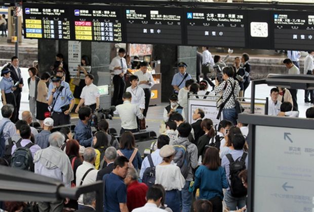 韓国人「地震で公共交通が止まっても秩序整然としている日本人」