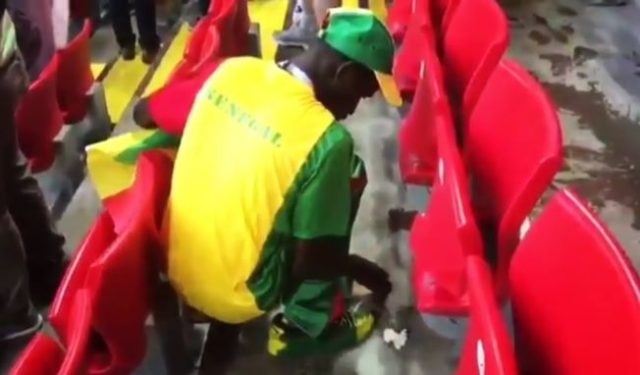 「日本が良い見本」セネガルのファンたちが試合後にゴミを集める様子（海外の反応）