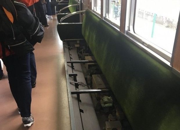 韓国人「電車で地震に遭遇した場合、日本ではこのようにして乗客を避難させます」