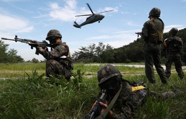 韓国人「米政府、今週にも8月の韓米軍事訓練中止を発表する予定」