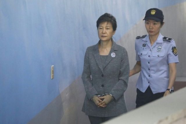 韓国の朴槿恵前大統領にまた実刑判決、これで懲役32年に（海外の反応）