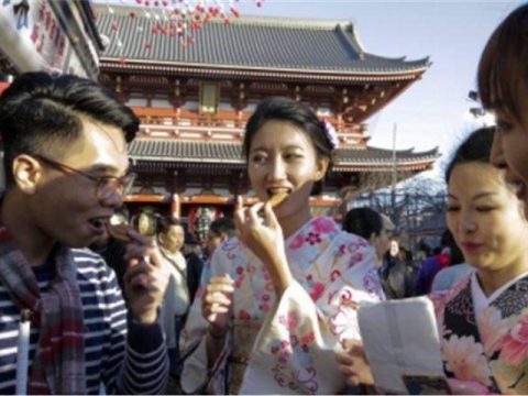 中国人「日本人観光客は中国に来ると、バイキングのフルーツをがっつくらしい」　中国の反応
