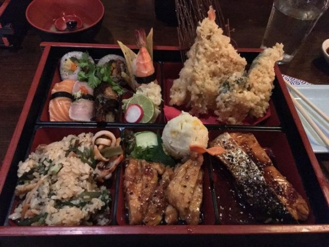テキサスの日本料理店で食べた弁当（海外の反応）