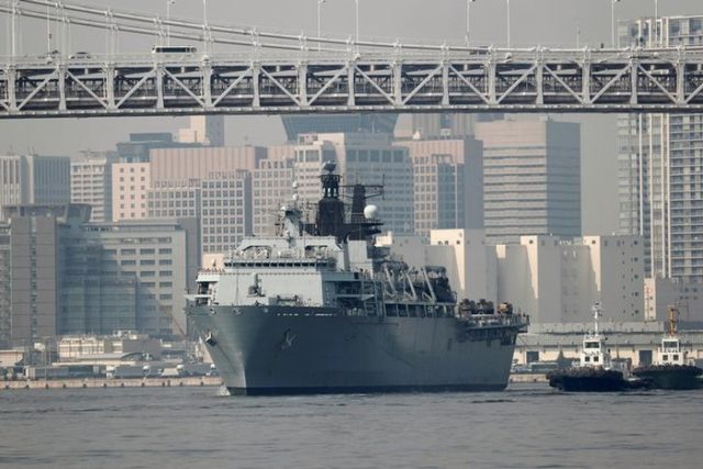 東京に英海軍揚陸艦「アルビオン」が到着（海外の反応）