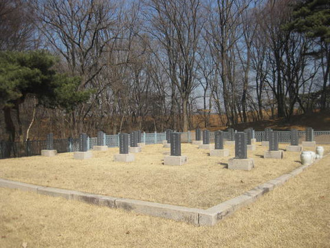 【韓国】 日帝による民族精気抹殺の現場、高揚西三陵「胎室」をご存知ですか