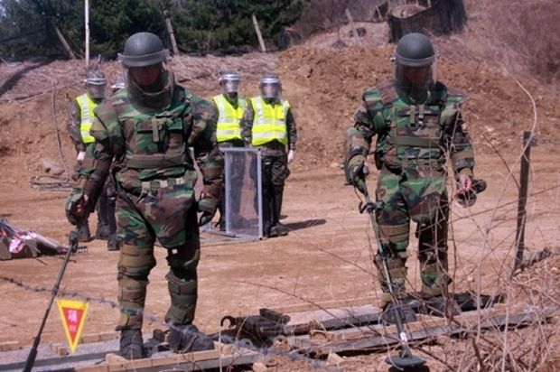 韓国人「良心的兵役拒否者の代替服務に地雷除去を…韓国野党が提案」