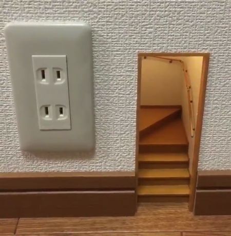 日本人が作った「小人の階段が凄い」(海外の反応)