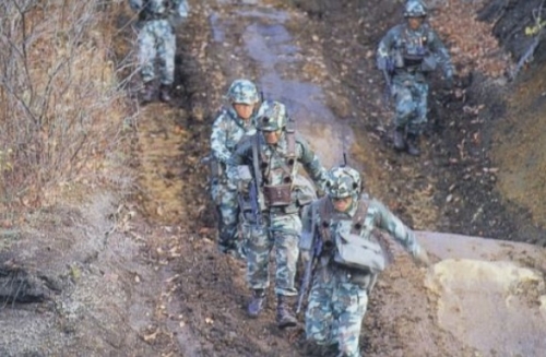 韓国人「日本自衛隊の実践戦闘訓練で実弾乱射…あの国はレベルが違いますねｗｗｗ」