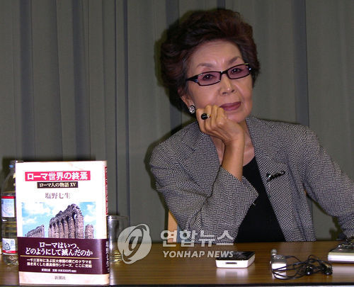韓国人「韓国で本を売って、戯言をしゃべるチョッパリ女」