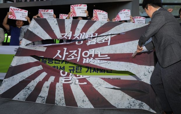 韓国人「旭日旗は反日扇動の道具であり、共産主義者による工作である」