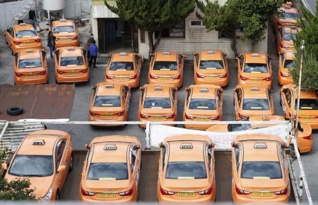 韓国人「相乗りアプリにタクシー業界が反発…ストライキを実施した結果がこちら」