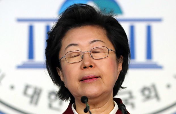 韓国の野党議員、公式席上で日本語使用して非難殺到＝ネイバーの反応