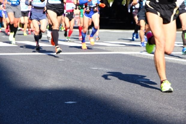 韓国人「現マラソン世界記録保持者の速度が一目で分かる映像をご覧ください」