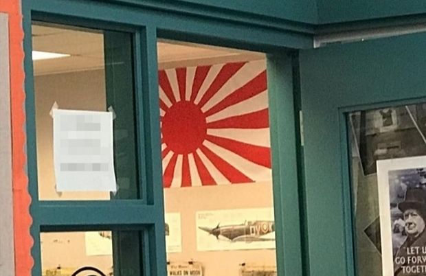 韓国人「カナダの学校の教室に旭日旗、韓国人学生が撤去しろと発狂ｗｗｗｗｗｗｗ」