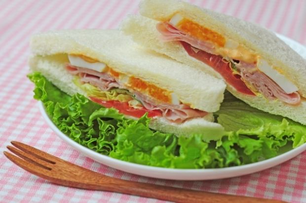 韓国人「日本のコンビニのサンドイッチのクオリティが高すぎる件」