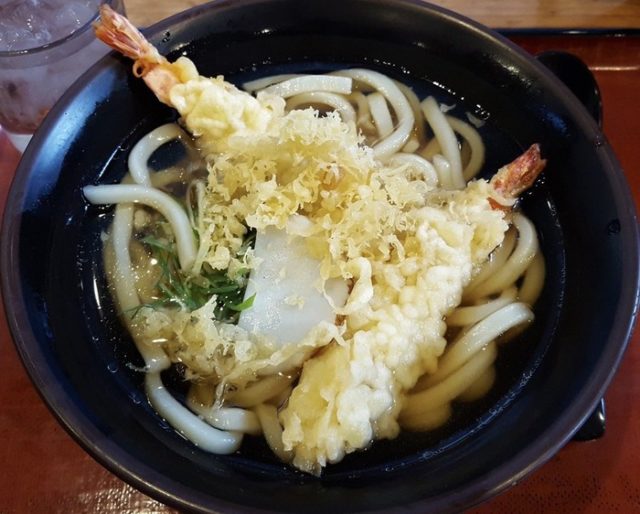 京都駅で食べるうどんよりも美味しい朝食ってある？（海外の反応）