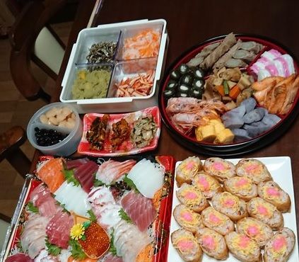日本人の義理の両親に伝統的な新年の食事に招待された（海外の反応）