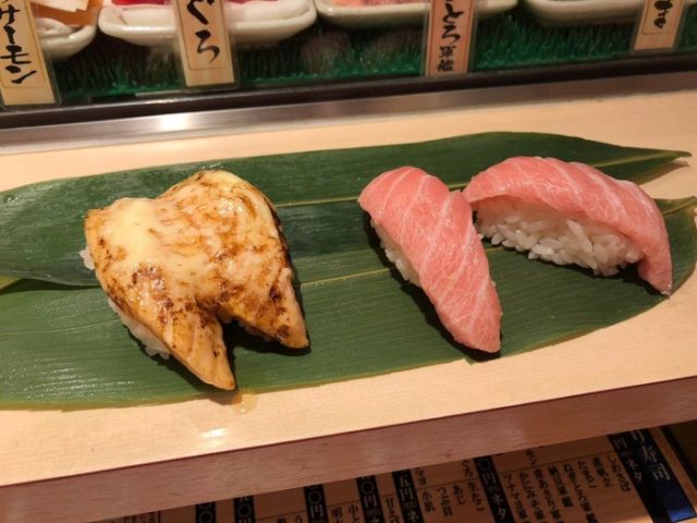 立ち食いの寿司屋で初めて食べた東京の寿司(海外の反応)