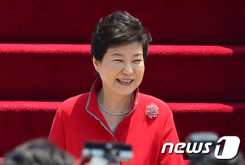 【韓国】朴槿恵、拘置所で2回目の誕生日