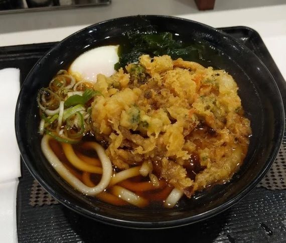 東京・大田で天ぷらラーメンを食べた（海外の反応）