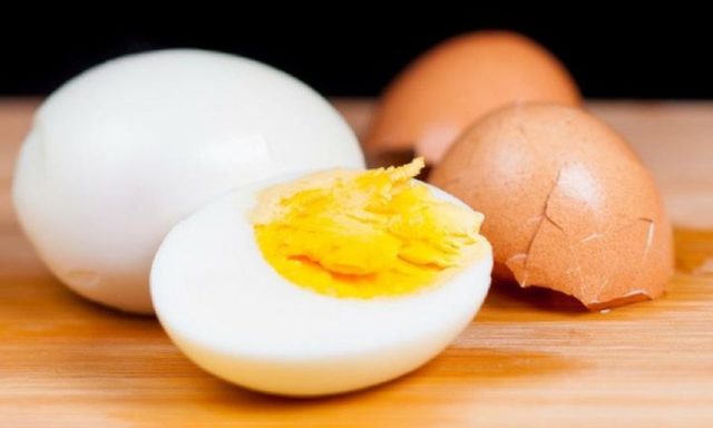 週に３個以上の卵を食べると心疾患のリスク増大か（海外の反応）