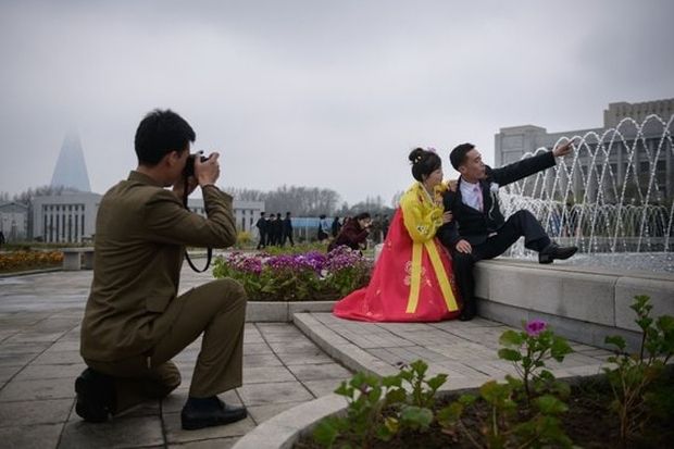 韓国人「北朝鮮の結婚式を写した貴重な写真を見てみよう」