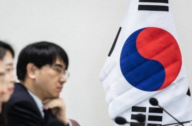 韓国外交部また大失態…今度はしわくちゃの太極旗＝韓国の反応