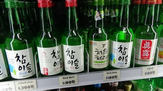 韓国人「日帝時代の残滓をなくすというのなら、焼酎を飲んではならない」