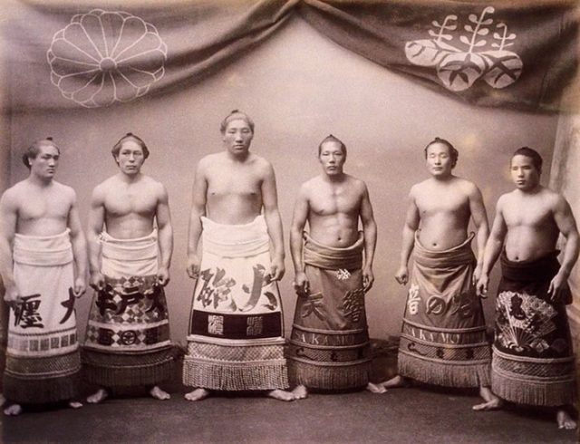 1890年頃の日本の相撲取りたち（海外の反応）