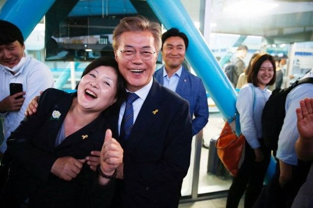 韓国人「文在寅大統領の普段の家庭での様子を垣間見れる映像」