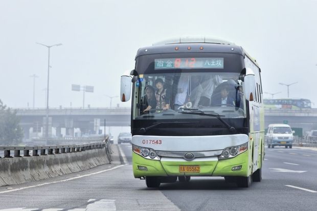 韓国人「中国の朝のバスで見られる光景がこちら」