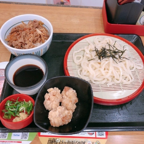 中国人「日本の料理って、炭水化物が多くない？先進国なのに主食ばかり食べてる。ラーメンとご飯、うどんに天ぷら…」　中国の反応