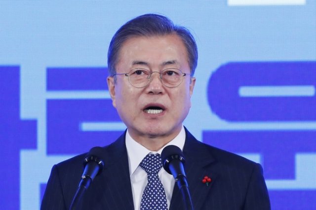 文大統領が日本に警告「韓国に対する重大な挑戦」（海外の反応）