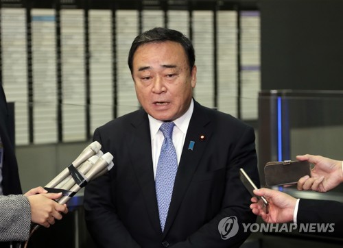 韓国人「対韓輸出規制緩和か…？」　日本経産相「改善する可能性ある」