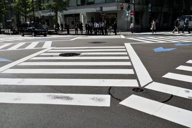 韓国人「日本の横断歩道教育を見てみよう」
