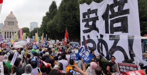 中国人「なぜ日本で安倍に抗議活動してるのは老人ばかりなの？」　中国の反応