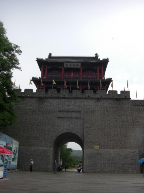韓国人「中国の歴史歪曲の中で意外に知られていないもの：万里の長城の東端は高句麗の城だった」「捏造する未開なところがチョッ○リと瓜二つだな」
