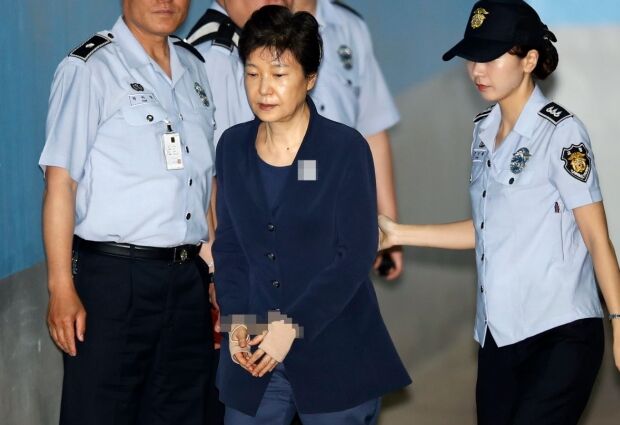 「朴槿恵釈放議論正しくない」56％、「釈放しなければならない」39％＝韓国の反応